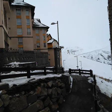 Snow In Miramar Apartment